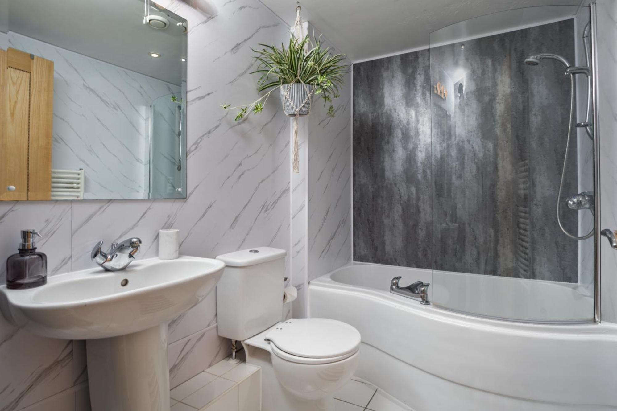 Large Central Penthouse In Leeds Exterior photo